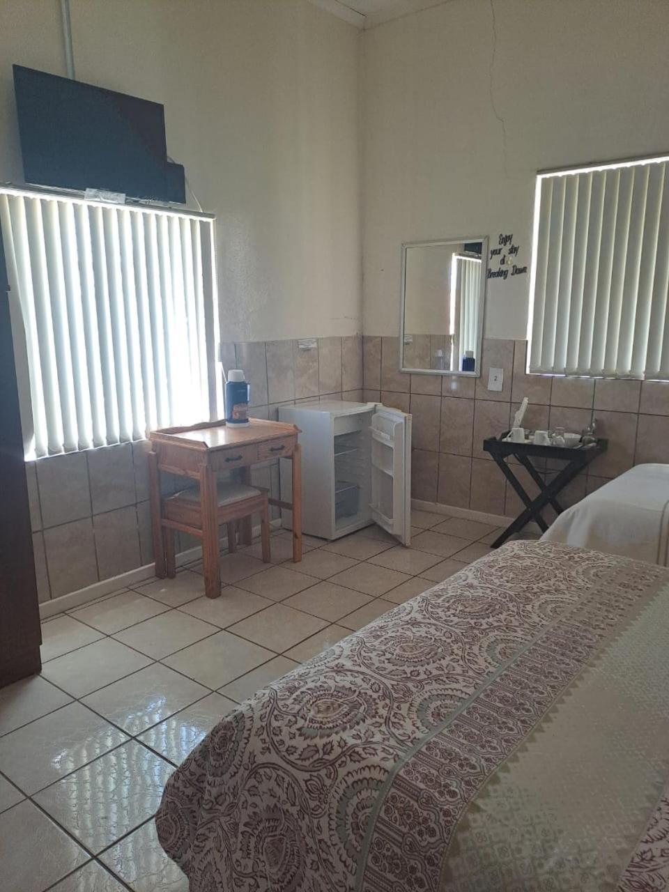 Bed and Breakfast Breaking Dawn Noupoort Экстерьер фото