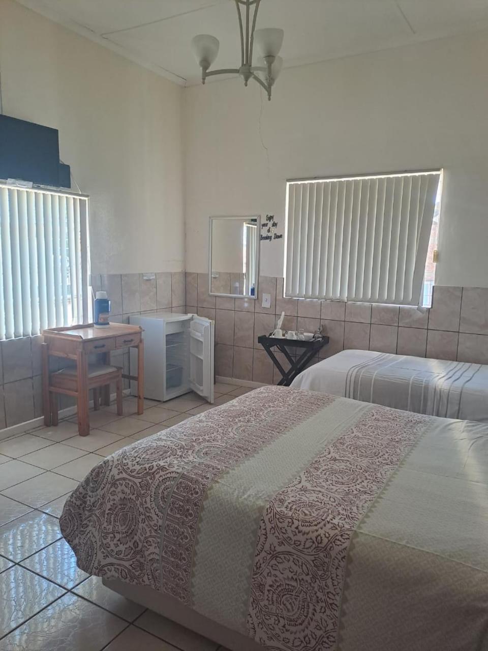 Bed and Breakfast Breaking Dawn Noupoort Экстерьер фото