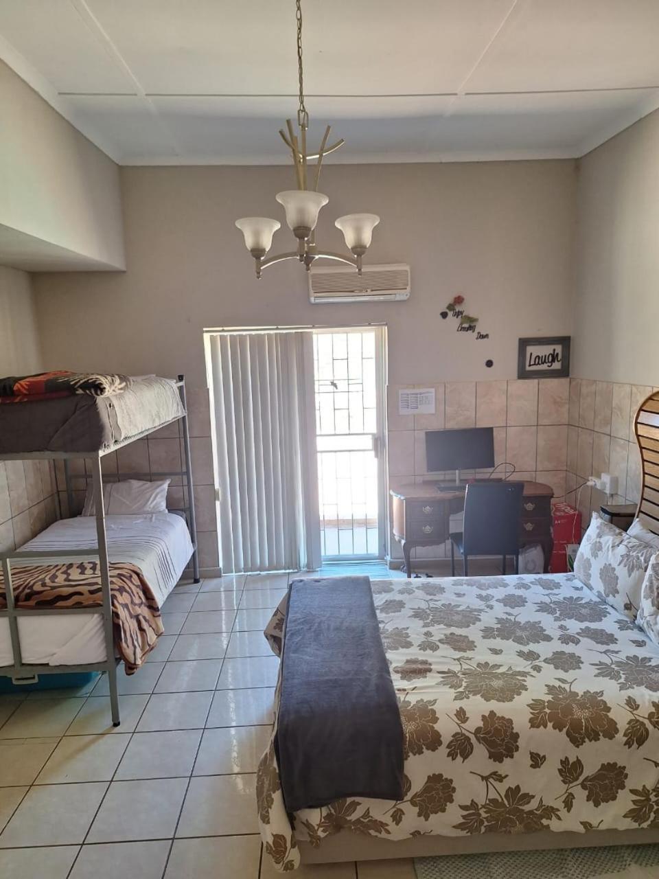 Bed and Breakfast Breaking Dawn Noupoort Экстерьер фото